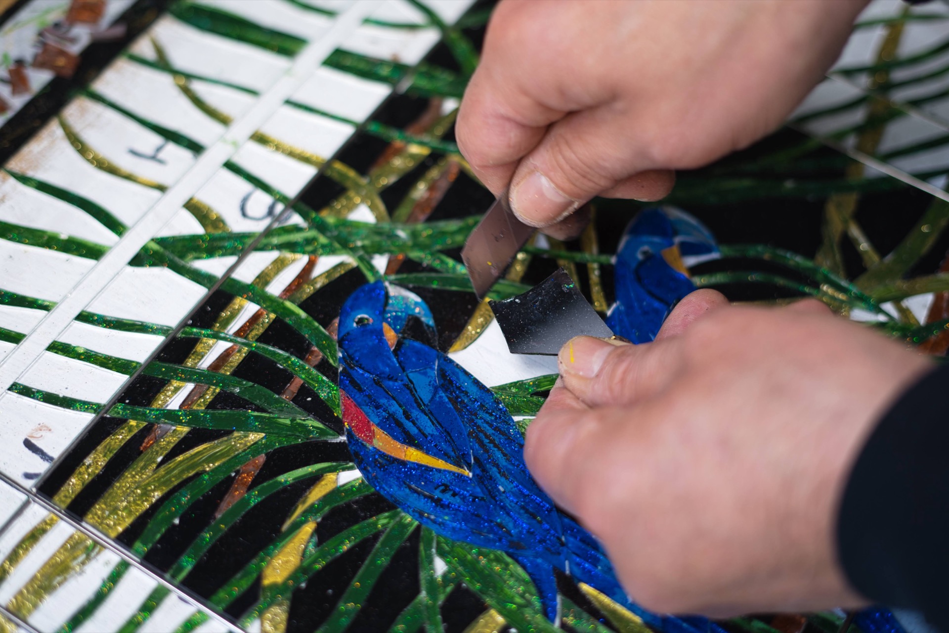 Image 1: La fabrication - Marqueterie de verre - Norbert AlaliDSC06597.jpg